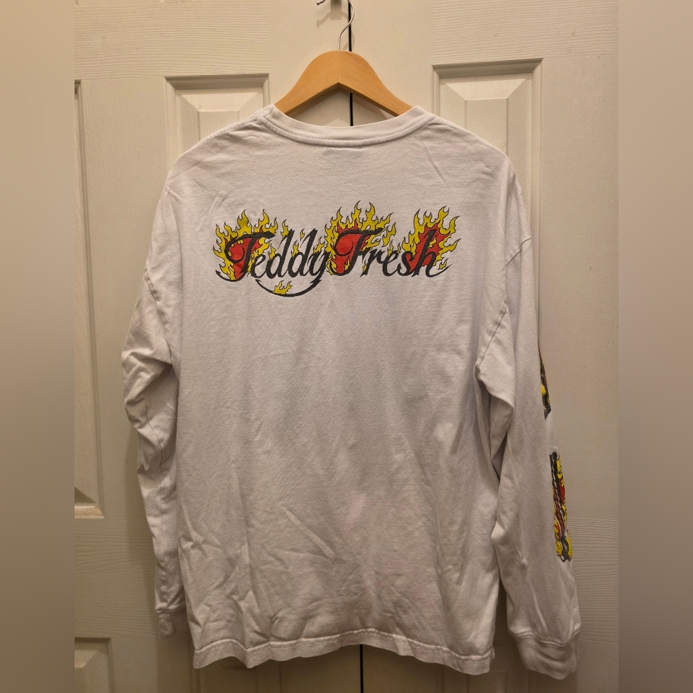 Teddy Fresh "Up In Flames " Long Sleeve Shirt–Medium-EUC bear🧸🔥 - Picture 2 of 5